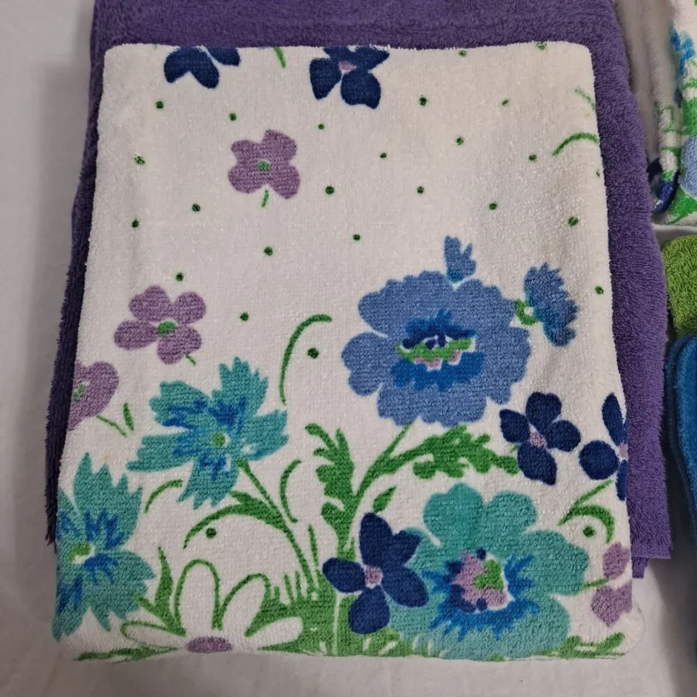 Vintage Martex Bath Hand Towel Washcloth Set Floral Purple Retro Soft 60s 70s US